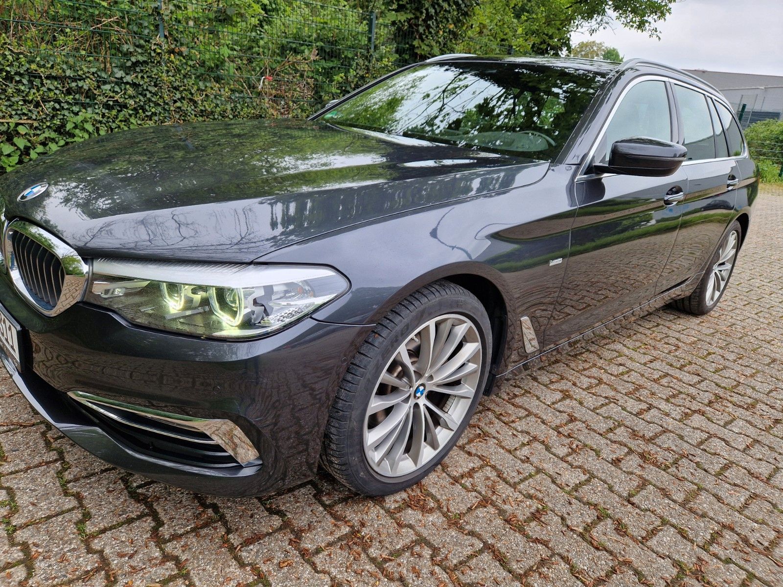 BMW 520d xDrive Luxury,Aut+Leder+HUD+Pano+Scheckheft