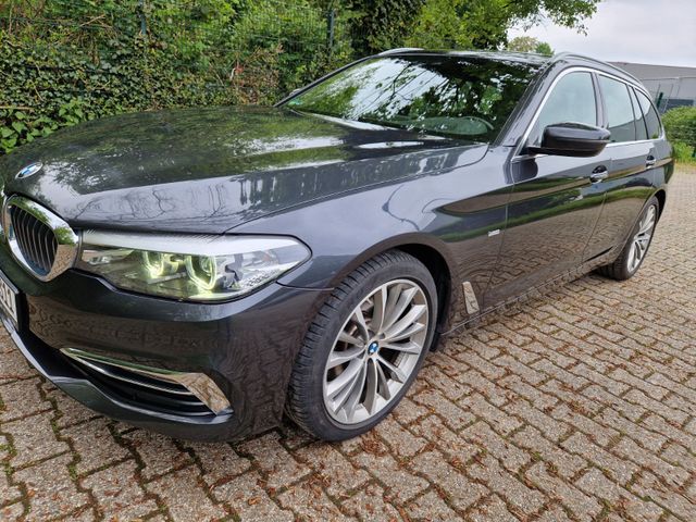 BMW 520d xDrive Luxury,Aut+Leder+HUD+Pano+Scheckheft