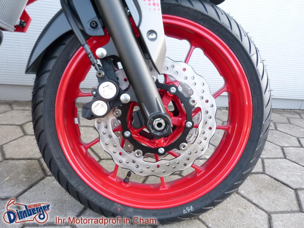 Yamaha MT-07 Moto Cage 1.Hand Tieferlegung + Zubehör