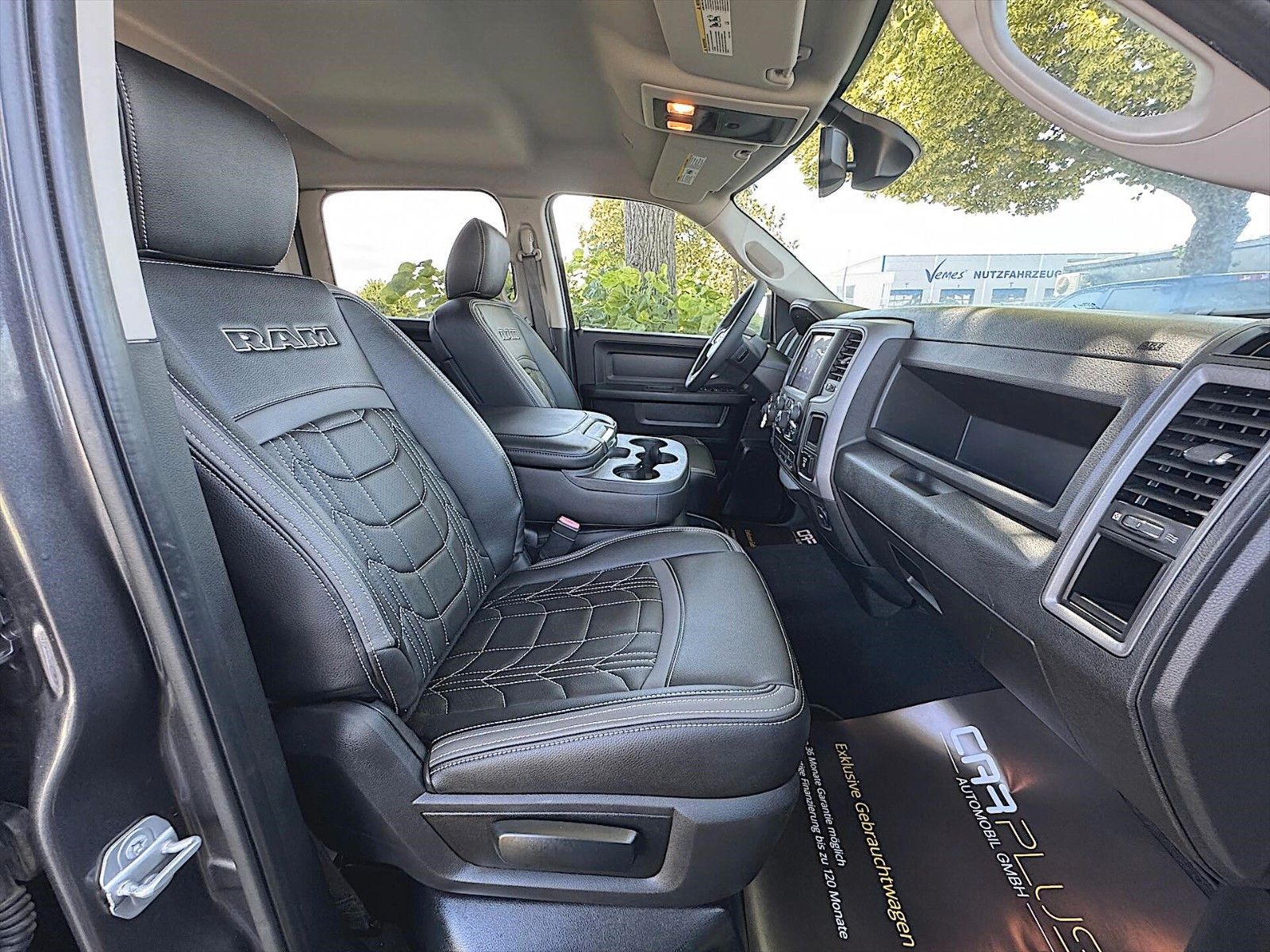 Fahrzeugabbildung Dodge RAM 5.7 V8 HEMI SPORT Offroad NIGHT 4x4 RAM BOX