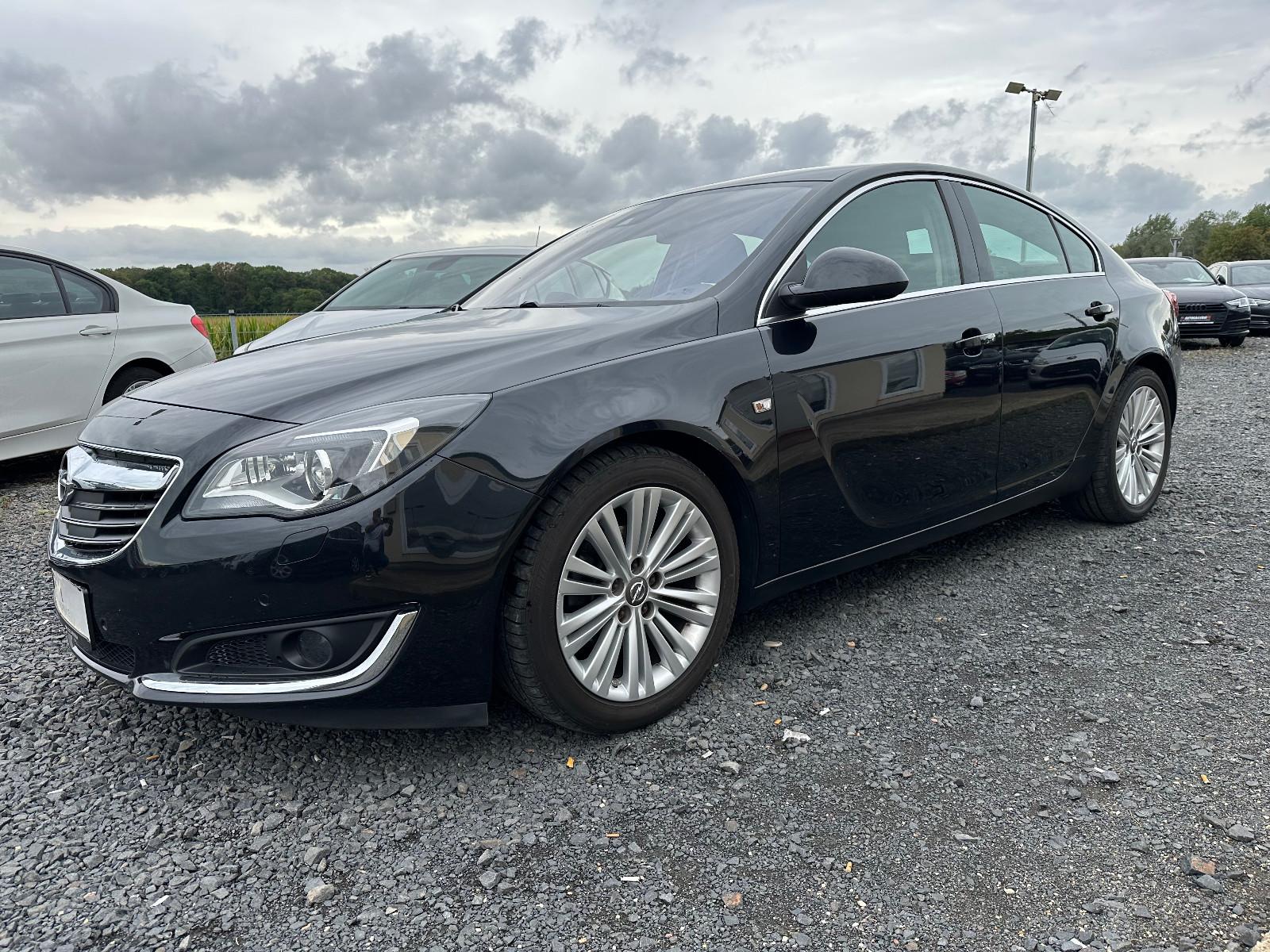 Opel Insignia A Lim. Innovation*TEILLEDER*KAMERA*PDC*