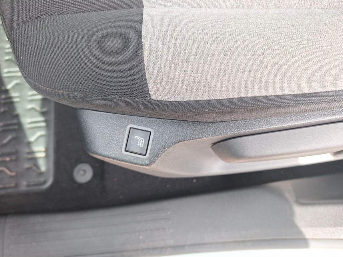 Citroën Berlingo Feel M NAVI DAB PDC RFK SHZ LMF GJR