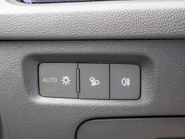 Octavia Combi 2.0 TDI Selection SHZ ACC HUD 360°