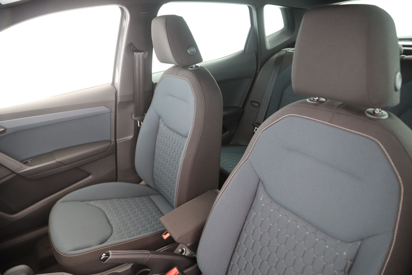 Seat Arona - Bild 12