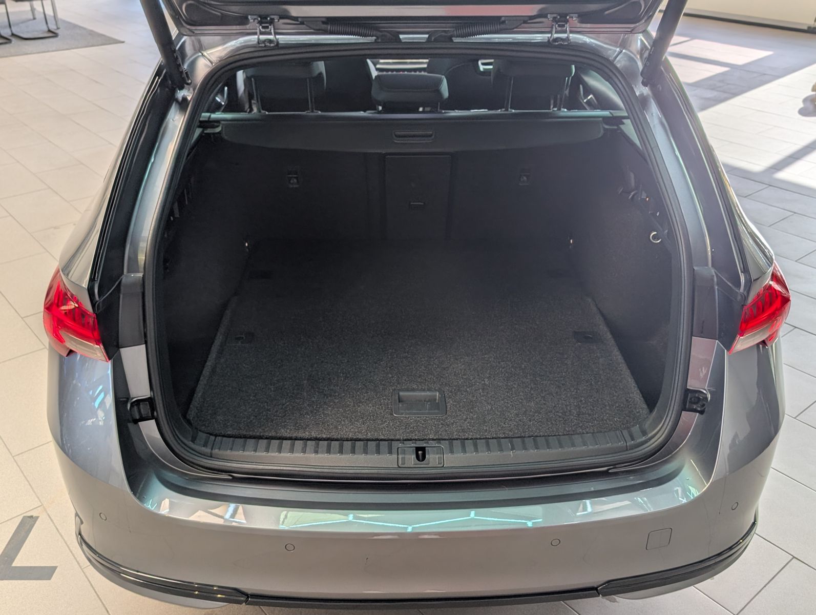 Fahrzeugabbildung SKODA Octavia 2.0 TDI Sportline Matrix Canton AHK 5J.G