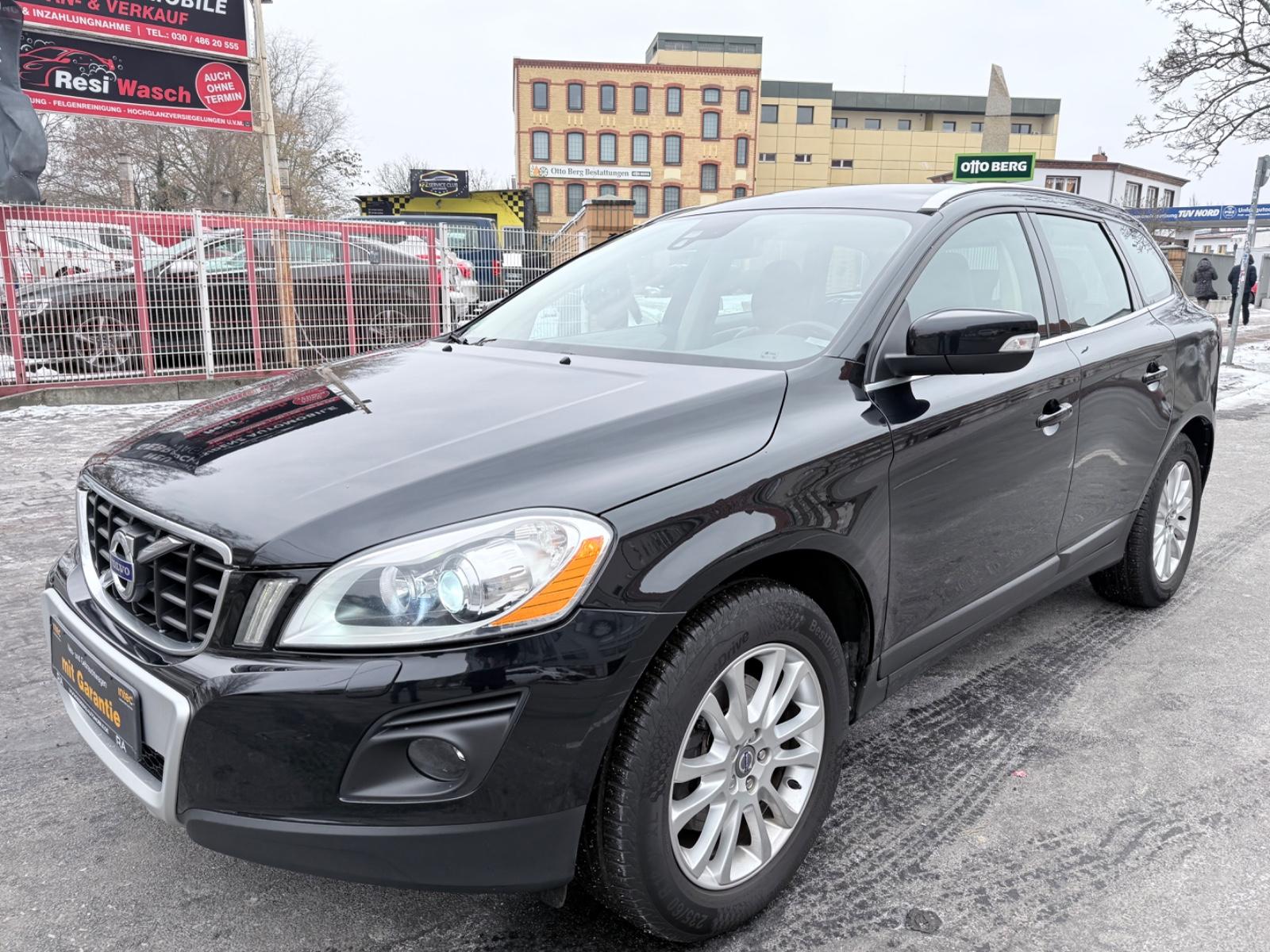 Volvo XC 60 AWD +AUTOMATIK+1.HAND+LEDER+NAVI+XENON+
