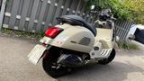 Vespa GTV 300 E5 - VESPA BEIGE ROLLER