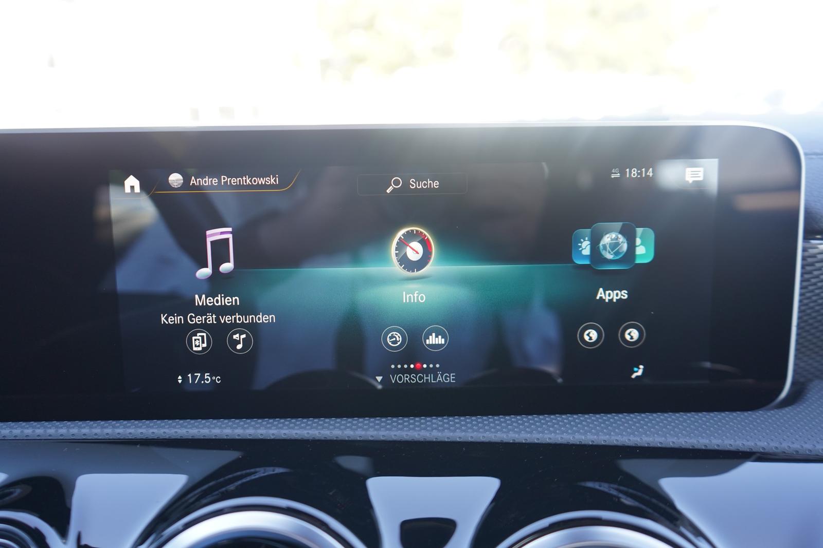 Mercedes-Benz CLA 200 Shooting Brake Progressive Navi Temp Kam
