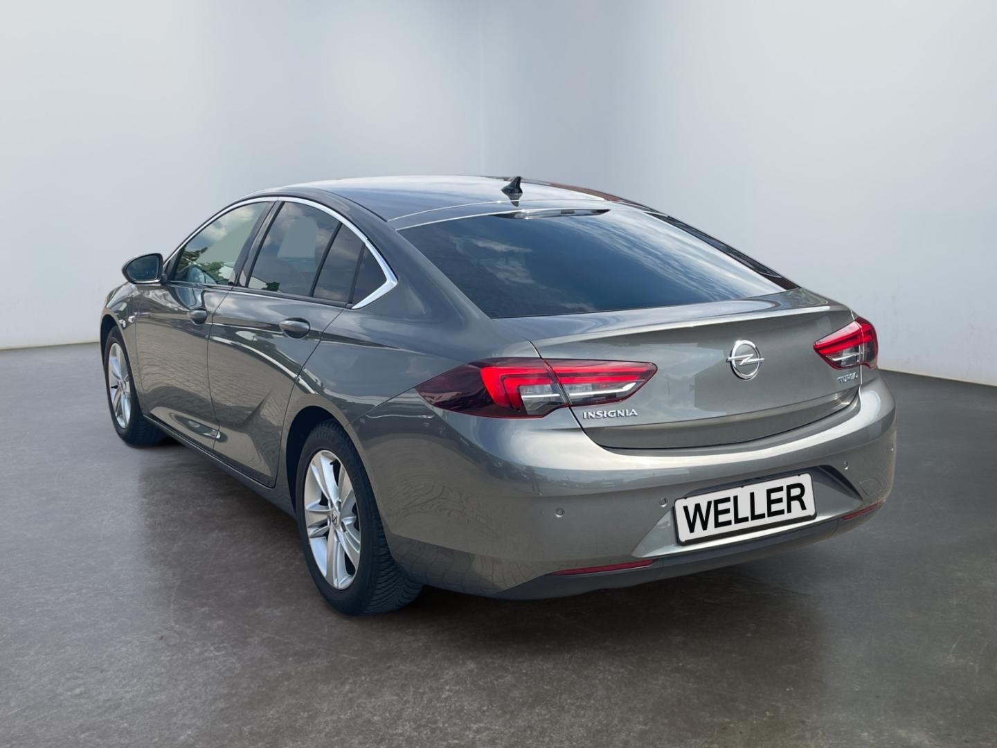 Opel Insignia GrandSport 1.5T INNOVATION *LED*Navi*SH