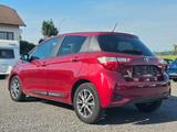 Toyota Yaris Hybrid Y20 Club - mit Hybrid-Antrieb: Rot, Kleinwagen