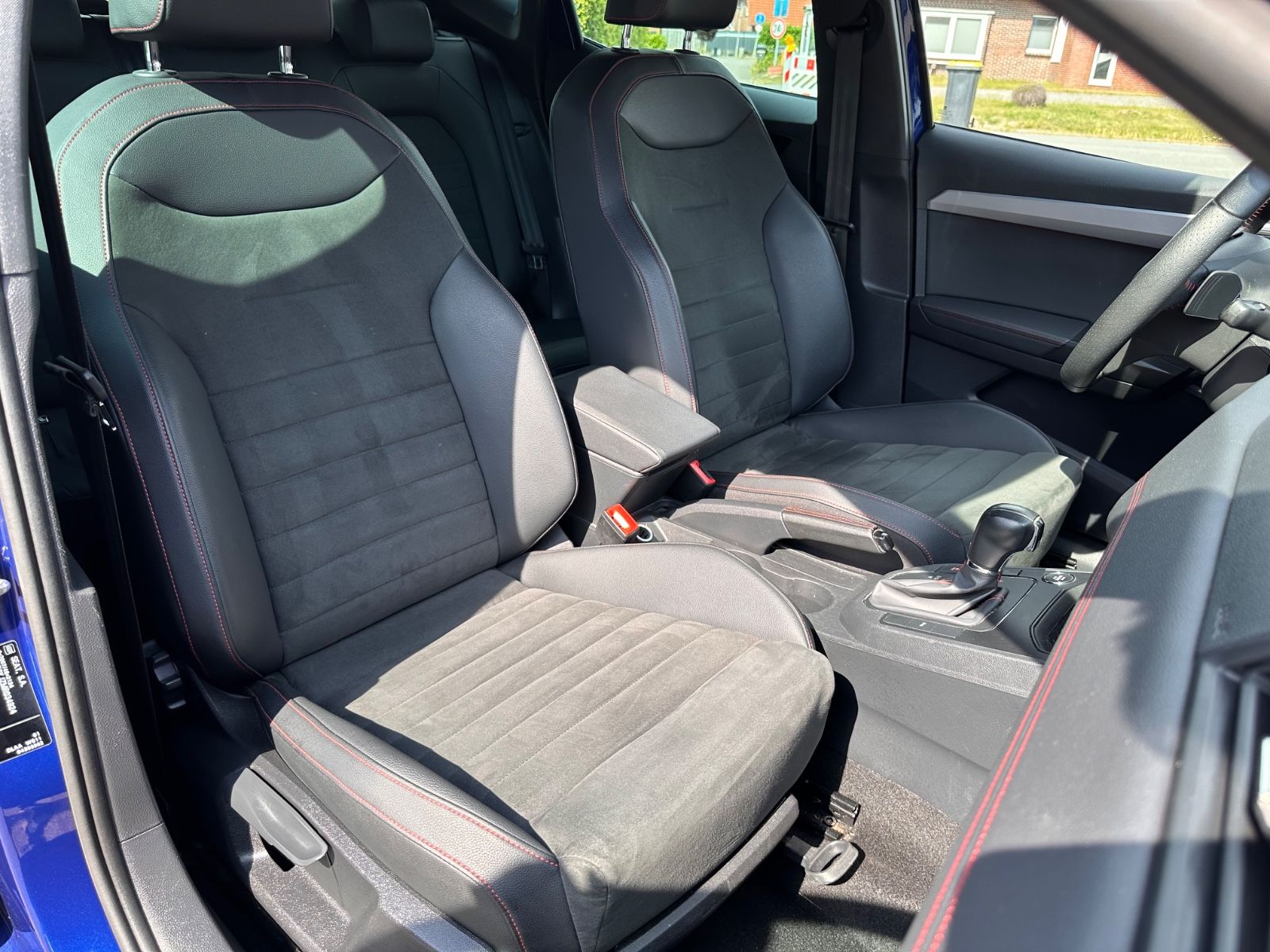 Fahrzeugabbildung SEAT Ibiza Black Edition 1.0 TSI DSG ACC/Navi/RFK/APP