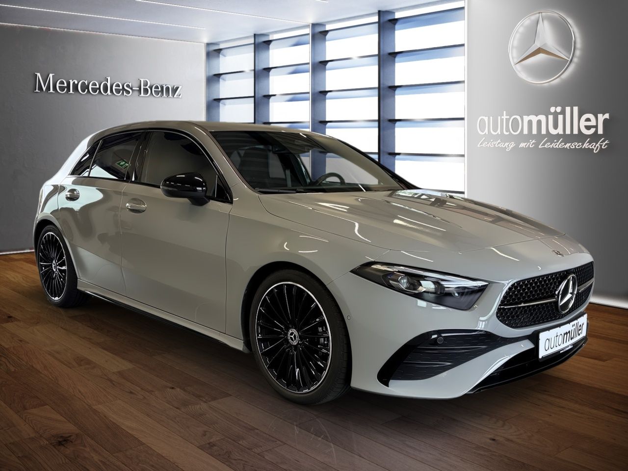 Fahrzeugabbildung Mercedes-Benz A 180 AMG AHK Night Multibeam Ambiente WinterPa