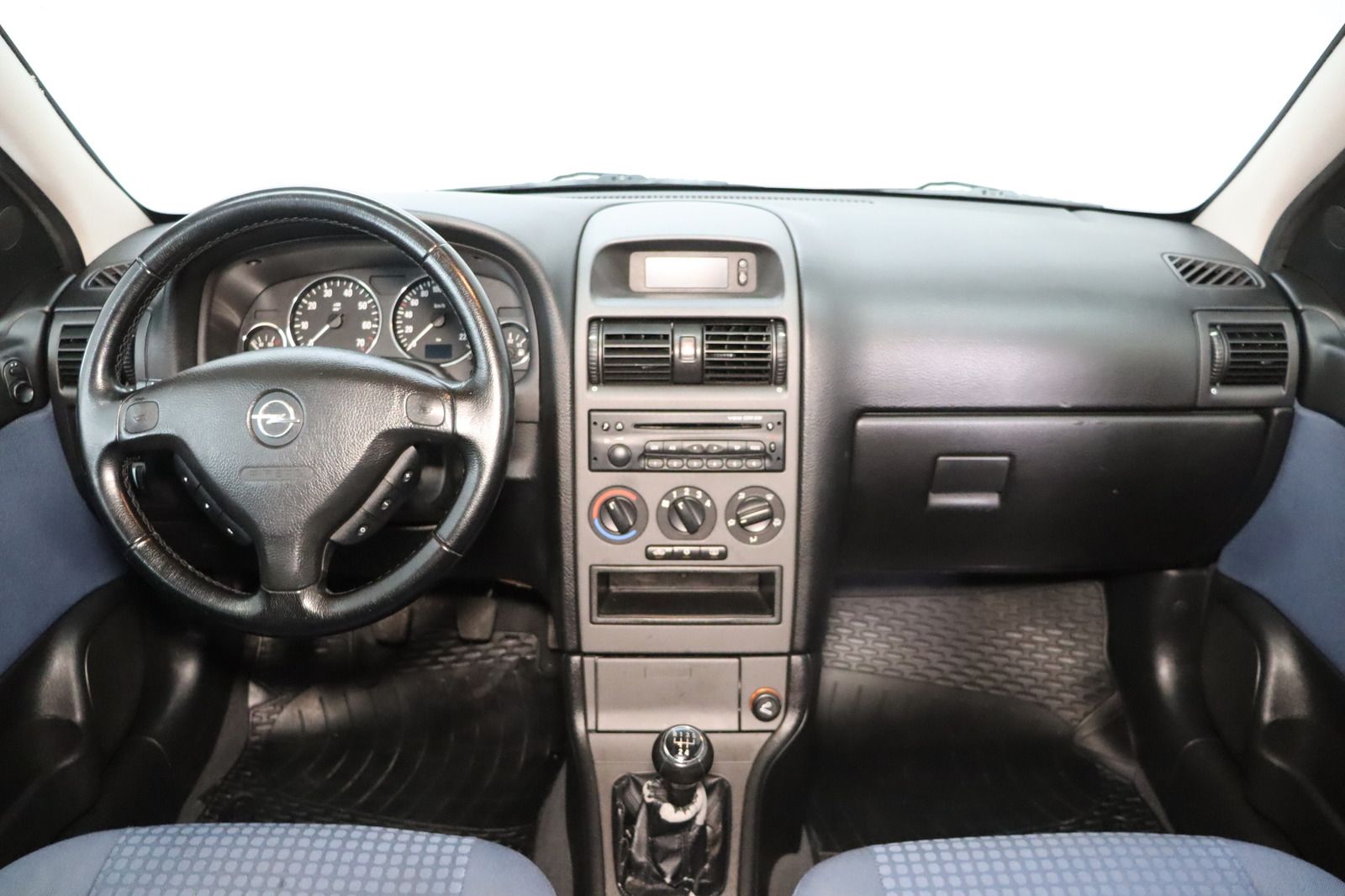 Fahrzeugabbildung Opel Astra 1.6 Fresh * Xenon * Klima