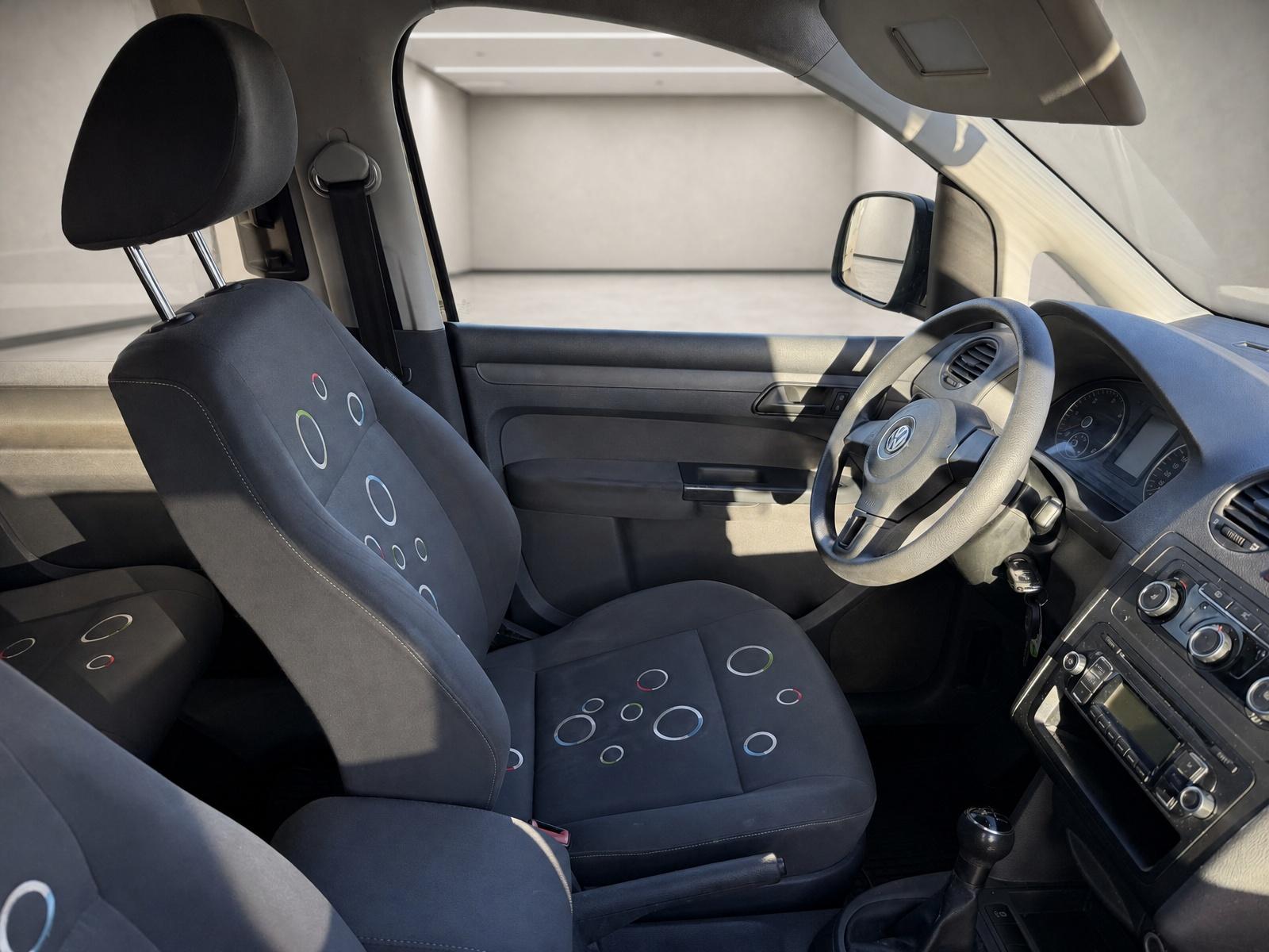 Volkswagen Caddy 2011 — photo 10