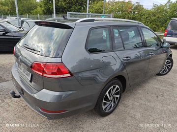 Volkswagen Golf - 2