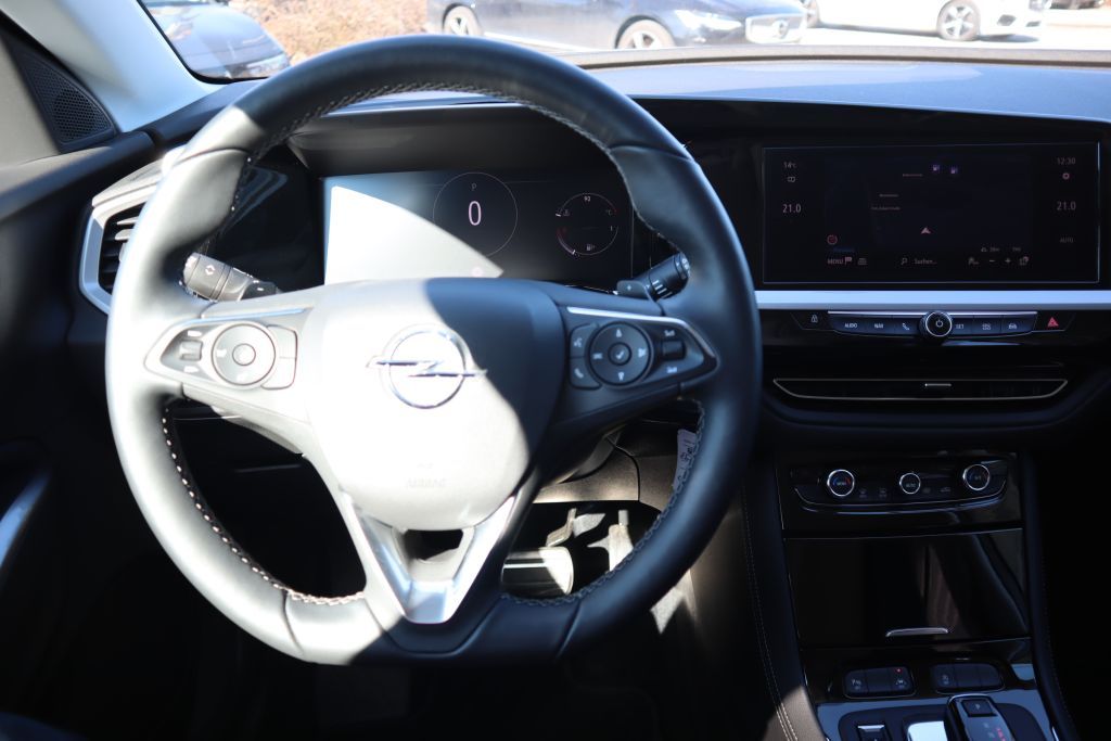 Fahrzeugabbildung Opel Grandland GS 1.2 Turbo Aut.+Pixel LED+Allwetter