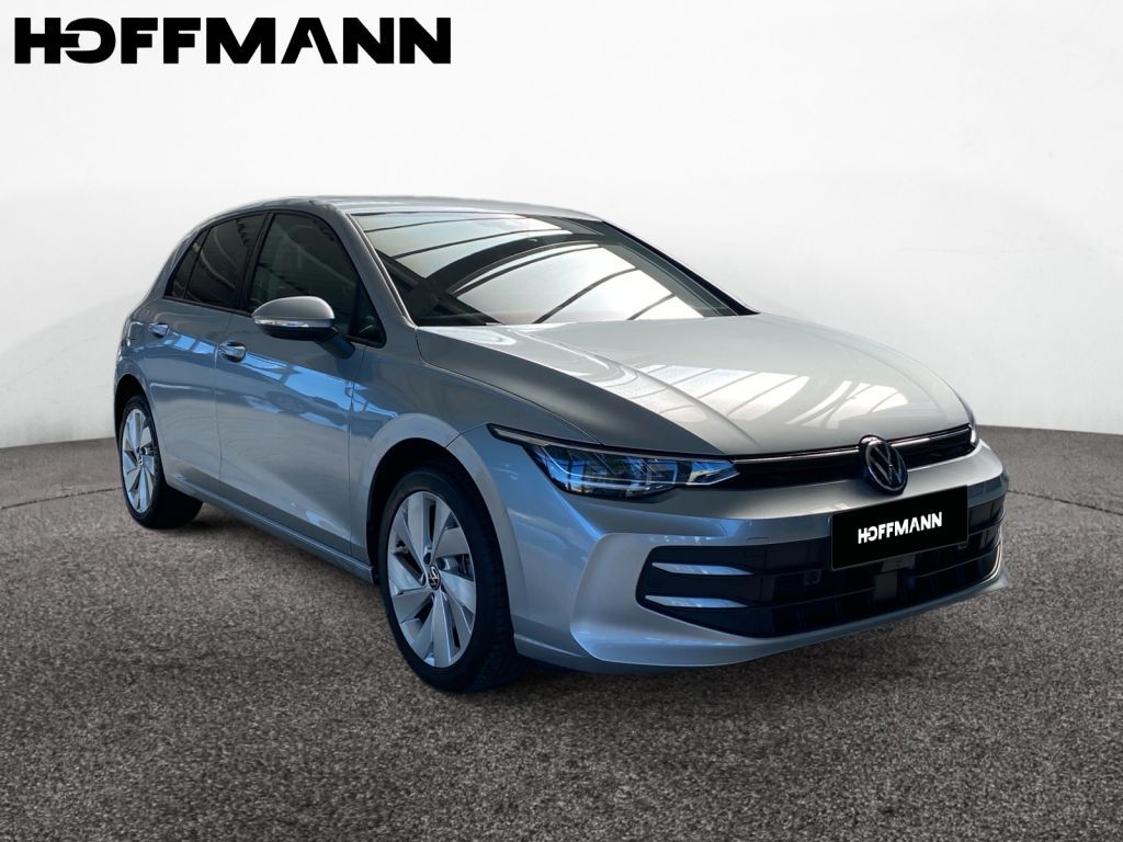 Fahrzeugabbildung Volkswagen Golf 1.5 eHybrid DSG Life Area View 3 Jahre Ansc
