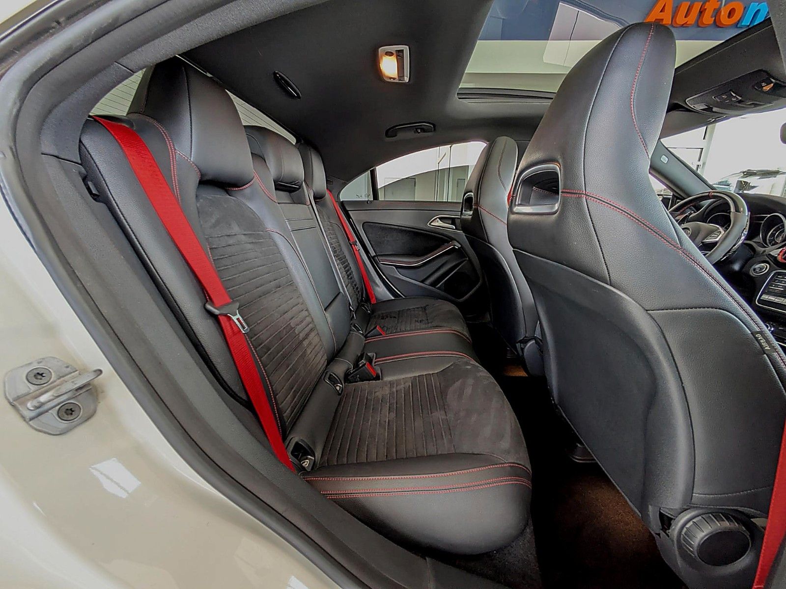 Fahrzeugabbildung Mercedes-Benz CLA 45 AMG PERFORMANCE | PANO| NIGHT| AERO I LED
