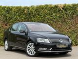 Volkswagen Passat Lim. 1.6 TDI Highline BlueMotion *XENON* - Volkswagen Passat aus 2012: TDI