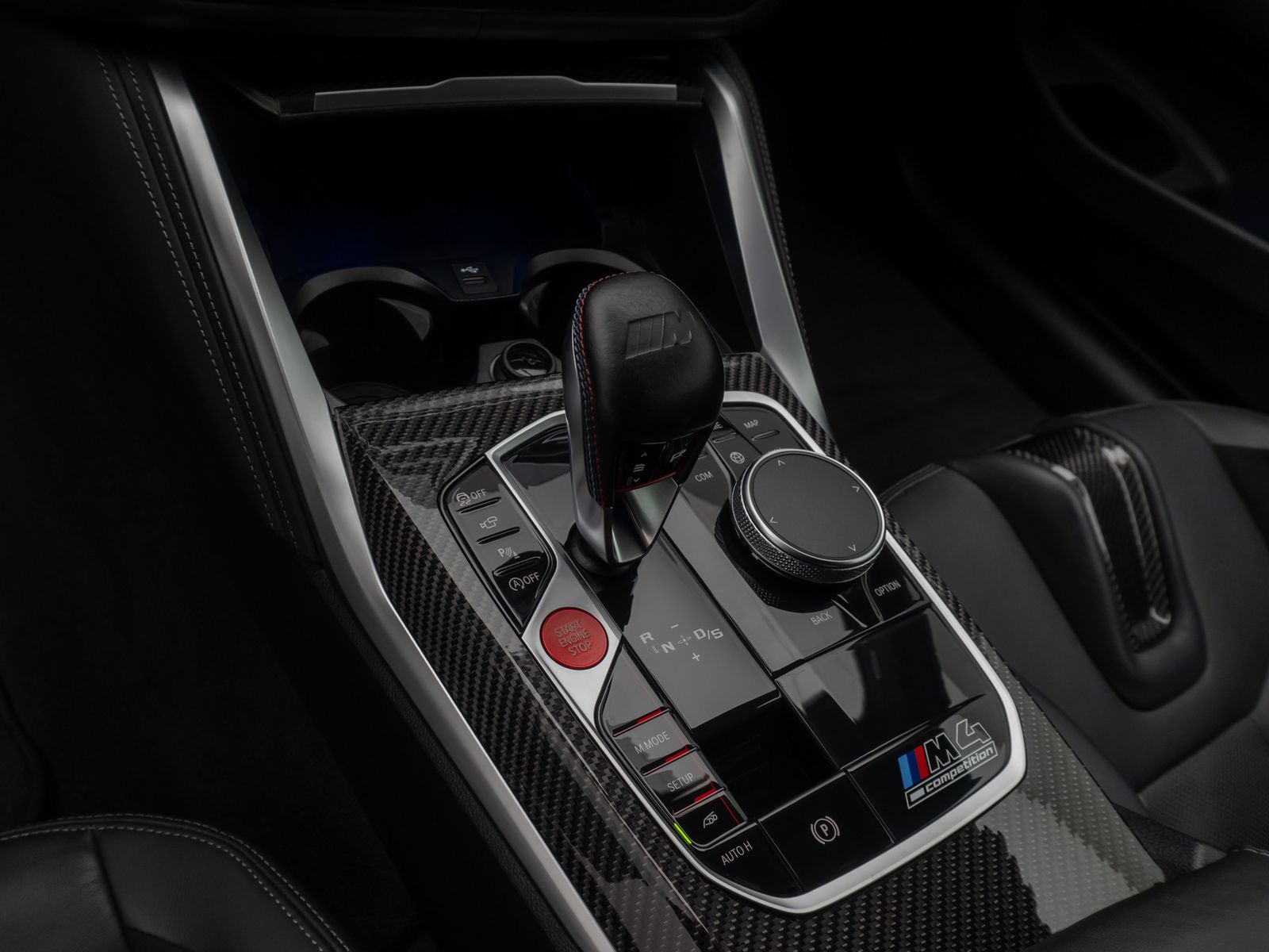 Fahrzeugabbildung BMW M4 Competition xD 360°M Drivers MCarbon MegaVoll