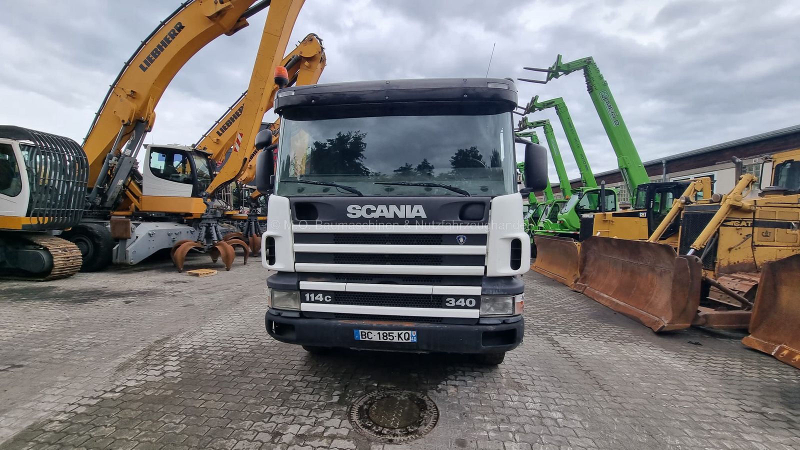 Fahrzeugabbildung Scania 114c 340 / AC / 6x4 / Bordmatik /