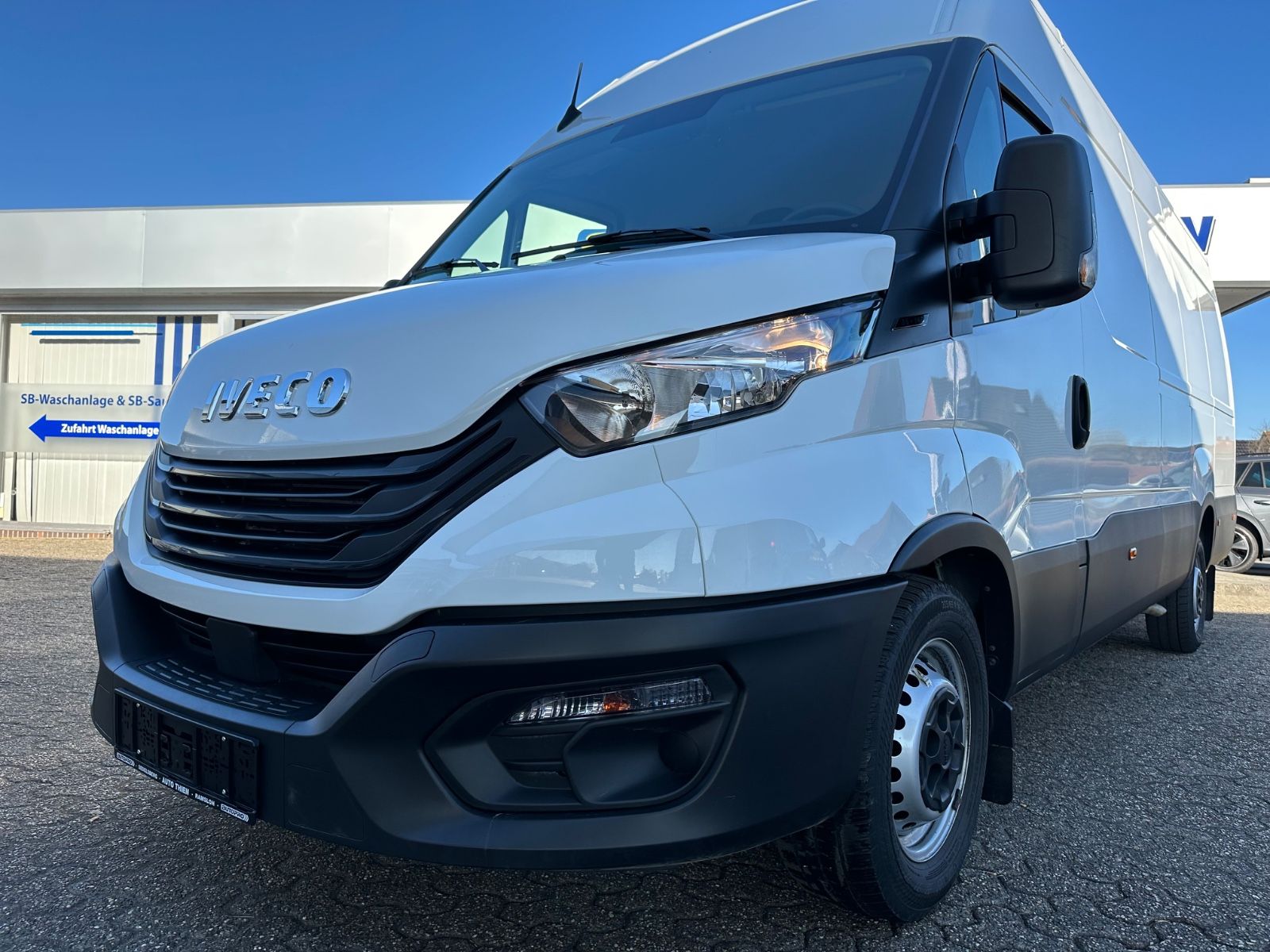 Fahrzeugabbildung Iveco Daily 35S16V 4100 L H2 2.3L Kamera/Temp/Carplay