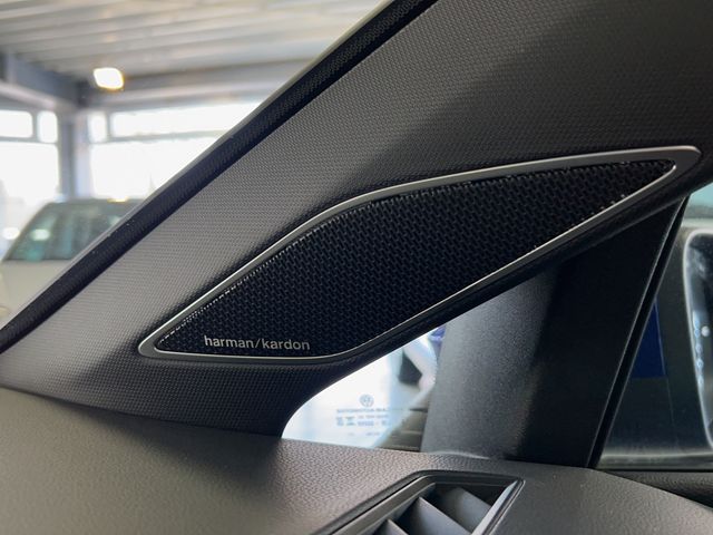 Golf VIII R-Line 1.5 eTSI DSG