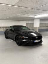 Ford Mustang Traum in Schwarz - 2.3 Ecoboost - Ford Mustang Gebrauchtwagen in Berlin