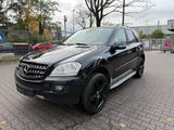 Mercedes-Benz Mercedes ML 320 CDI V6 225 PS - Mercedes-Benz ML 320 in Duisburg