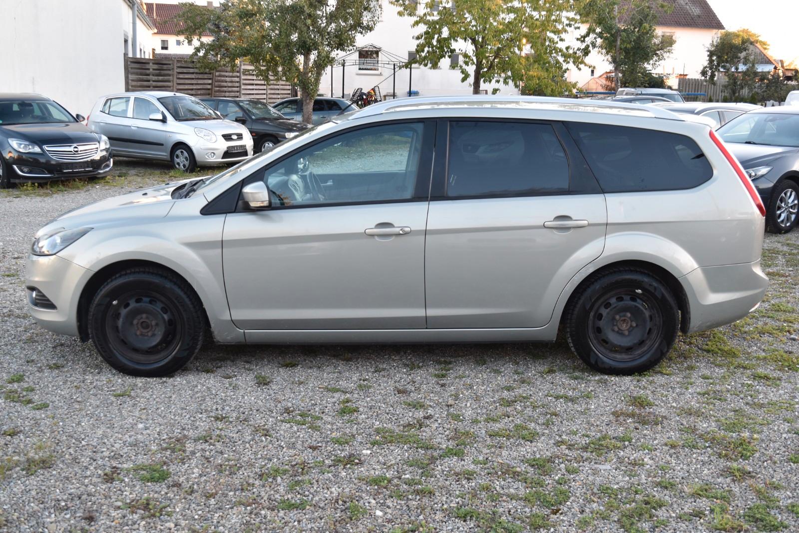 Ford Focus 2010 — photo 8