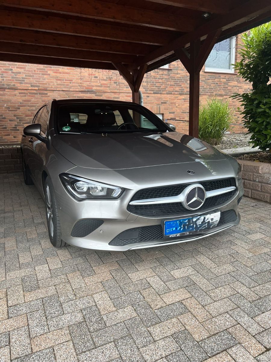 MERCEDES-BENZ CLA 200 d 4MATIC DCT Shooting Brake -