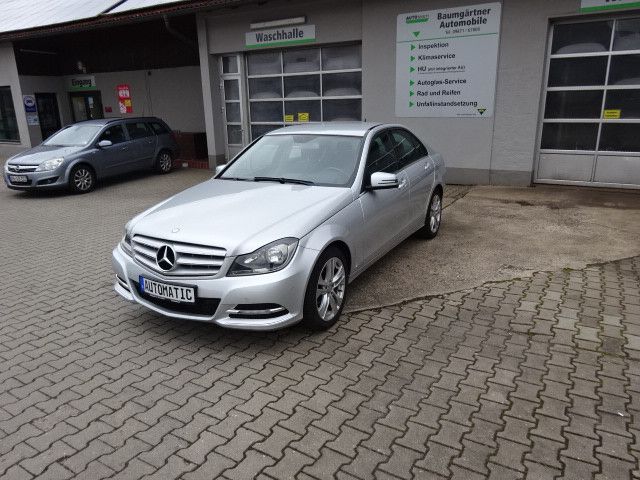 Mercedes-Benz C 250  Avantgarde Automatik   Navi*AHK*PDC