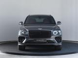 Bentley Bentayga 4.0 V8 EWB 4WD Autom. - mit Benzin-Antrieb: Automatik