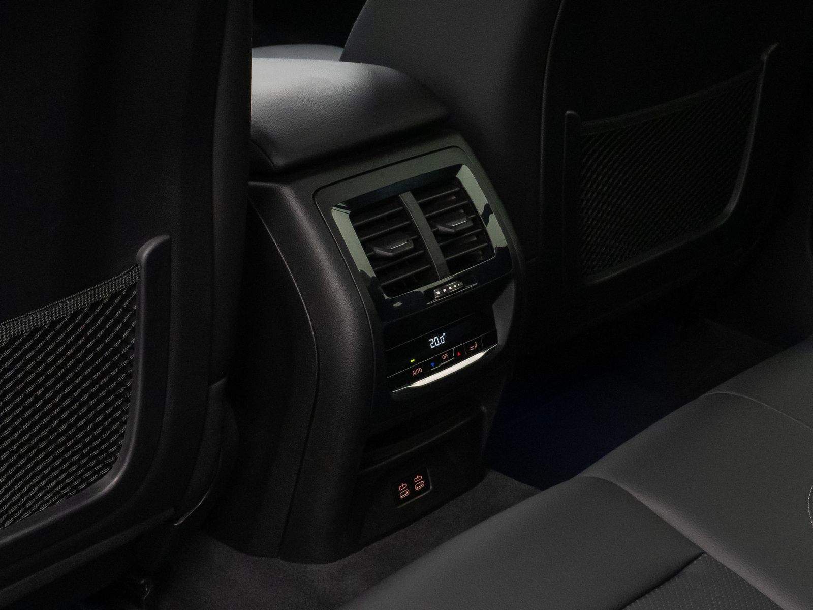 Fahrzeugabbildung BMW X3 xD20i M Sport Laser Kamera DAB HiFi Komfort