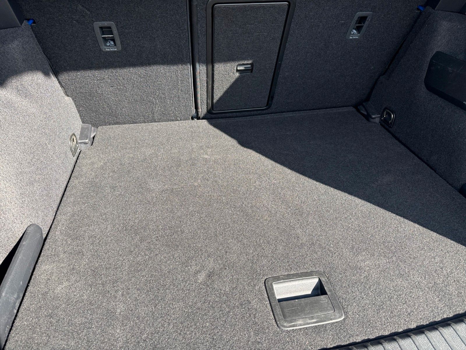 Fahrzeugabbildung SKODA Karoq 2.0l TDI AMBITION