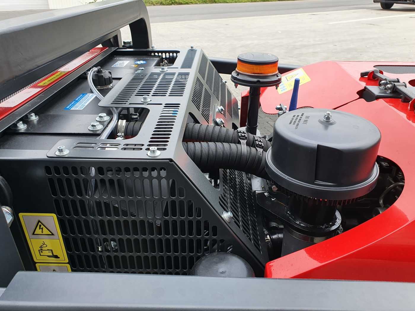 Fahrzeugabbildung Andere Seppi M. MAX 75 LE 75 PS Raupe / Mulcher / Funk