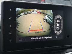 Fahrzeugabbildung Trafic Grand Combi L2H1 3,0t Life 2.0 BLUE dCi 1