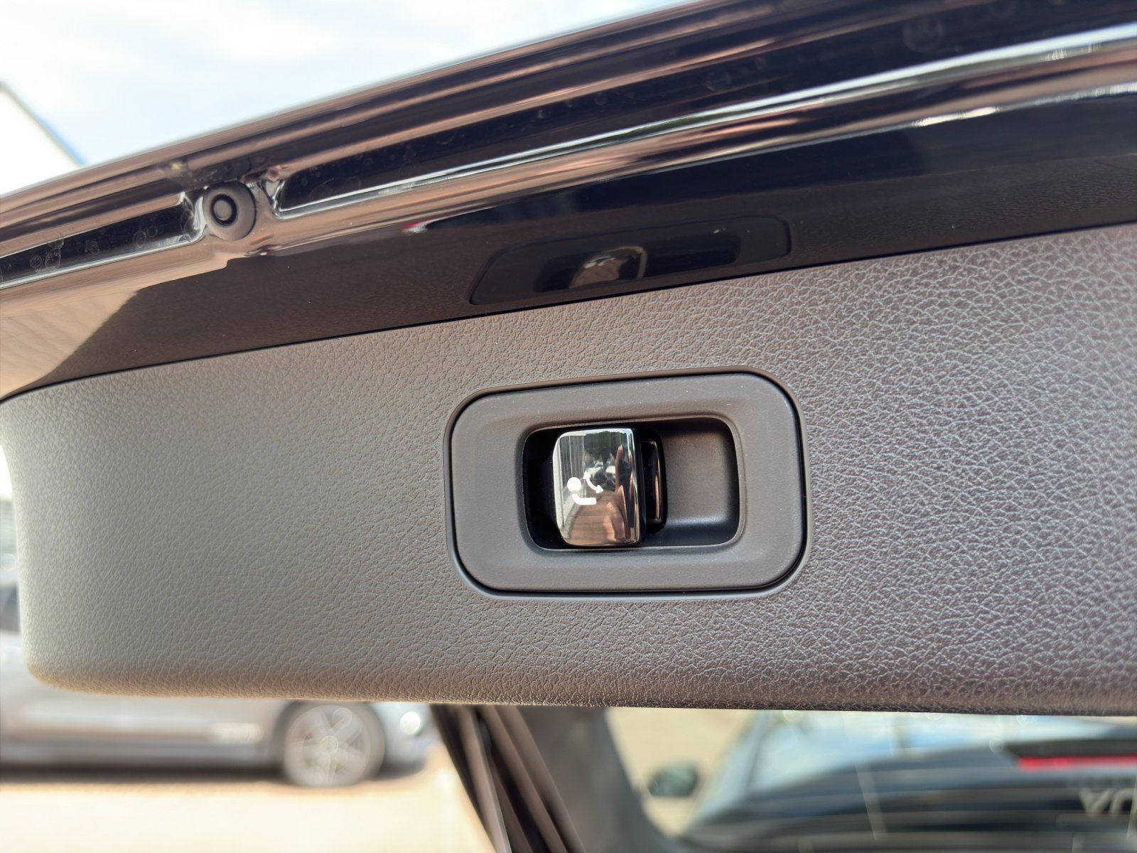 Fahrzeugabbildung Mercedes-Benz E 450 d 4M AMG Head Up Airm Distr Digi Burm AHK