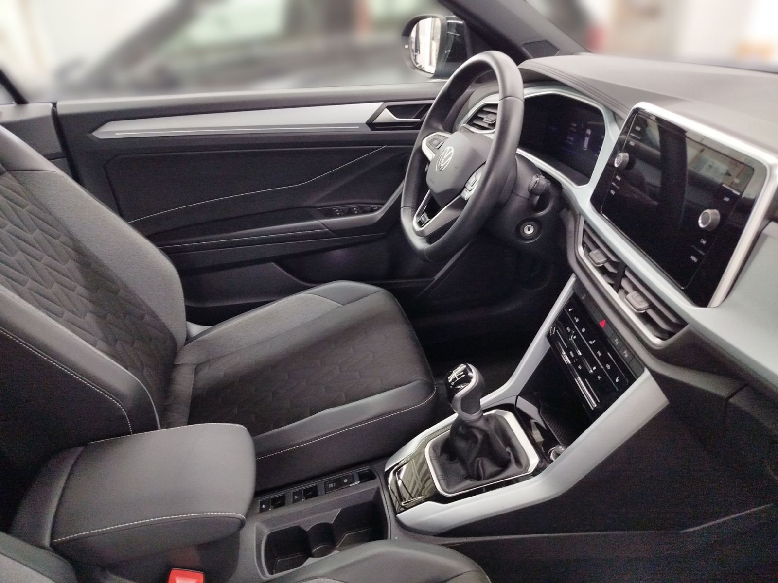 Volkswagen T-Roc - Bild 14