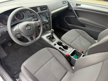 Volkswagen Golf - 8