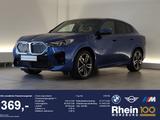BMW iX2 xDrive30 M Sport Navi/LED/360°/Pano/HuD/ACC - BMW iX2 mit Panoramadach