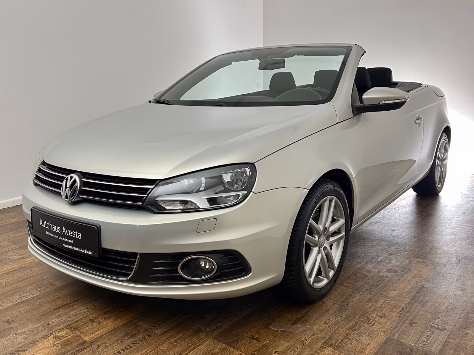 Volkswagen Eos 2.0 TDI / NUR 105.tKM / CABRIO / PANO /