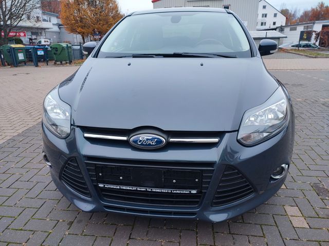 Ford Focus Lim 1,0. EcoBoor Champions Edition Navi