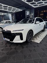 BMW 740d xDrive - - BMW 740 aus 2025