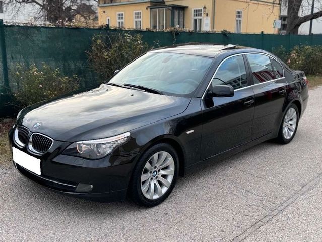 BMW 520d Facelift LCI *S.Dach*Softclose*Keyless* Lim