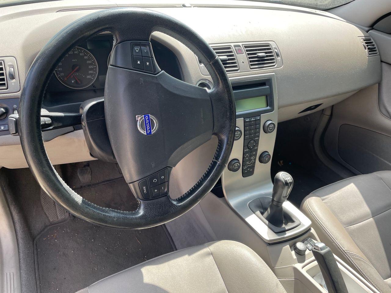 Volvo V50 2007 — photo 8