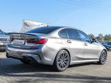 BMW 330i M-Sportpaket+Laserlicht+KZG+SHZ+Memory-Sitz - BMW: Laserlicht