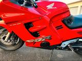 Honda CBR 1000F SC24 - Offers
