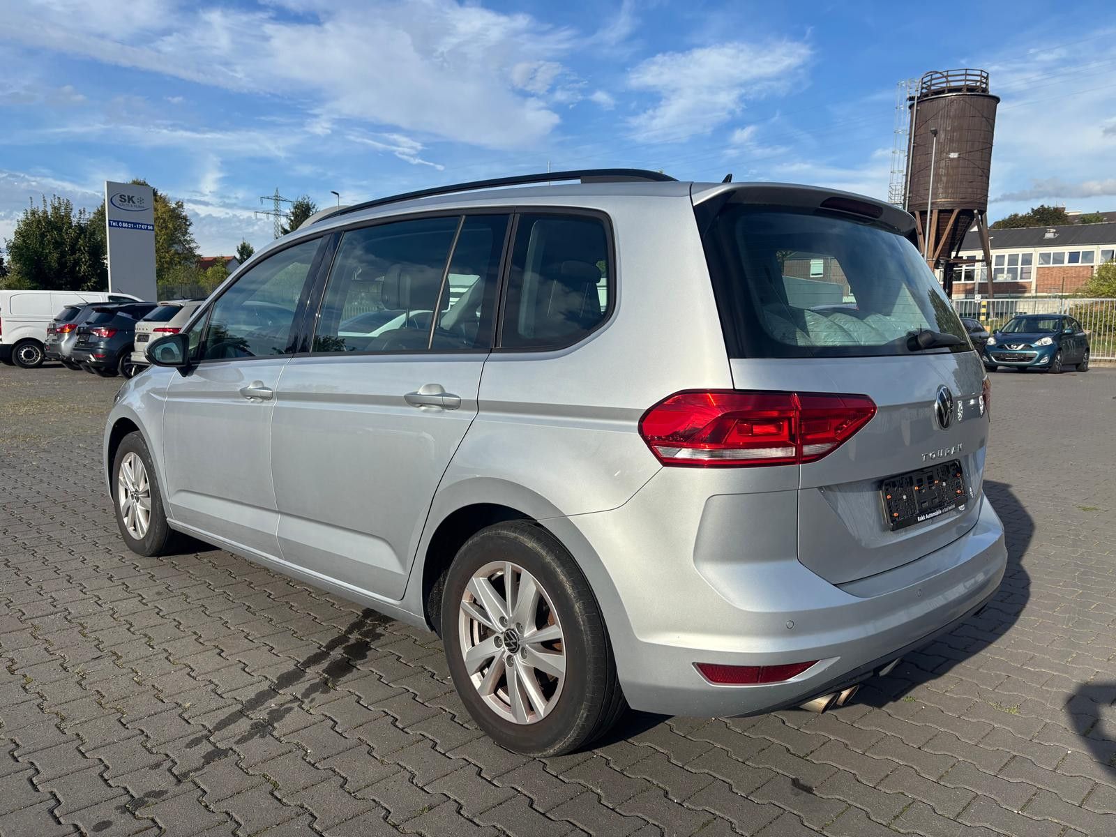 Fahrzeugabbildung Volkswagen Touran 2.0 TDI DSG Comfortline-NAVI-ACC-PDC-SHZ-