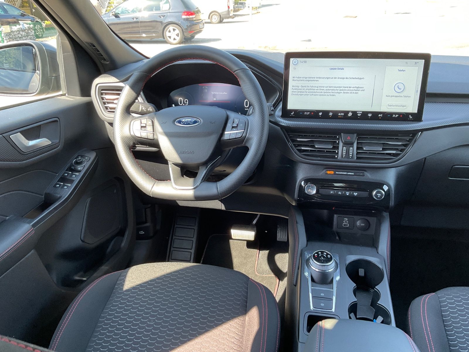 Fahrzeugabbildung Ford Kuga 1.5 EcoBoost ST-Line Auto,LED,ACC,Kamera